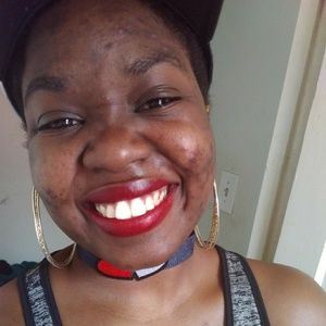 Meet your Posher, Ebony